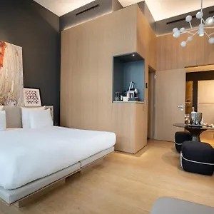 Le Cinq Codet Hotel