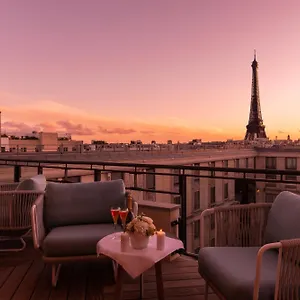 5* Hotel L'hotel Du Collectionneur