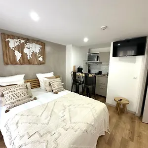 2* Appart hôtel A La Buttes Aux Cailles