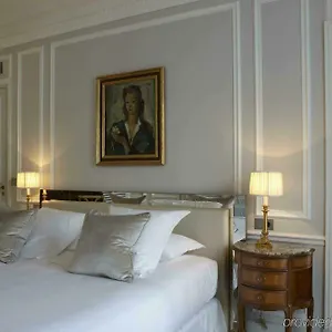 Lancaster Champs-elysees ***** Paris
